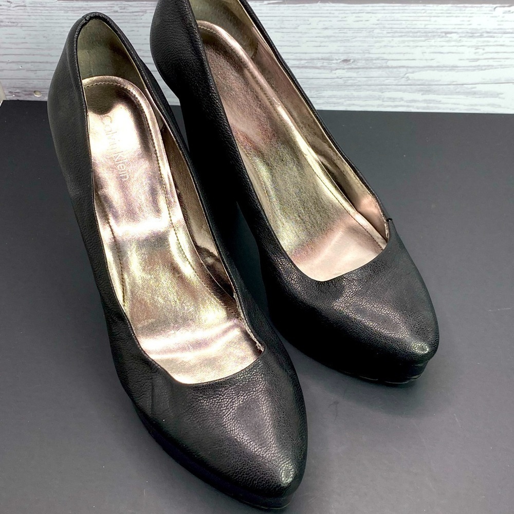 Calvin Klein Brit Heels Pumps Women's Size 9 M Black